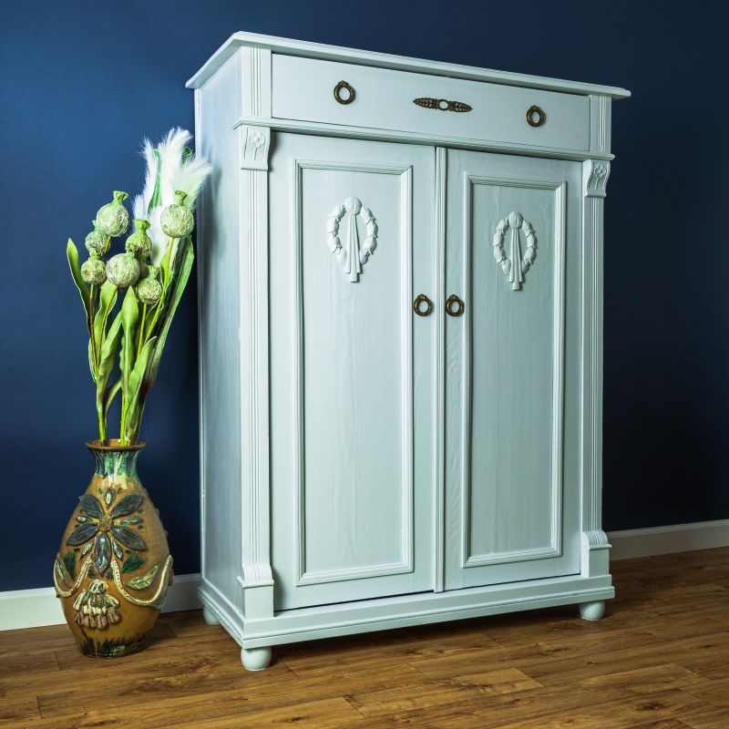 Wardrobe Assembly in Olathe, KS